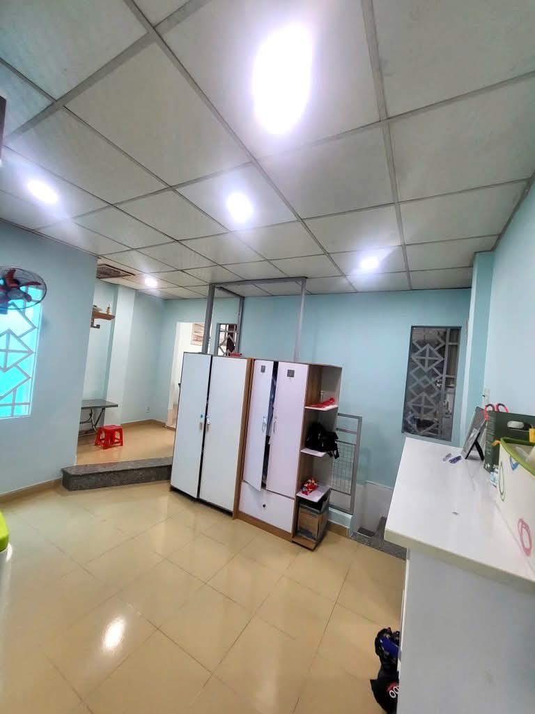 NHÀ HIỆP BÌNH CHÁNH - HẺM XE HƠI - NHÀ ĐẸP 3PN NGANG 5m - CHỈ HƠN 4 TỶ